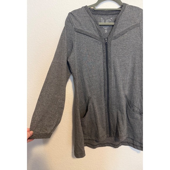 Lur Fashion for Change Gray Striped Zip Up Tunic‎ Top Small - Picture 2 of 6
